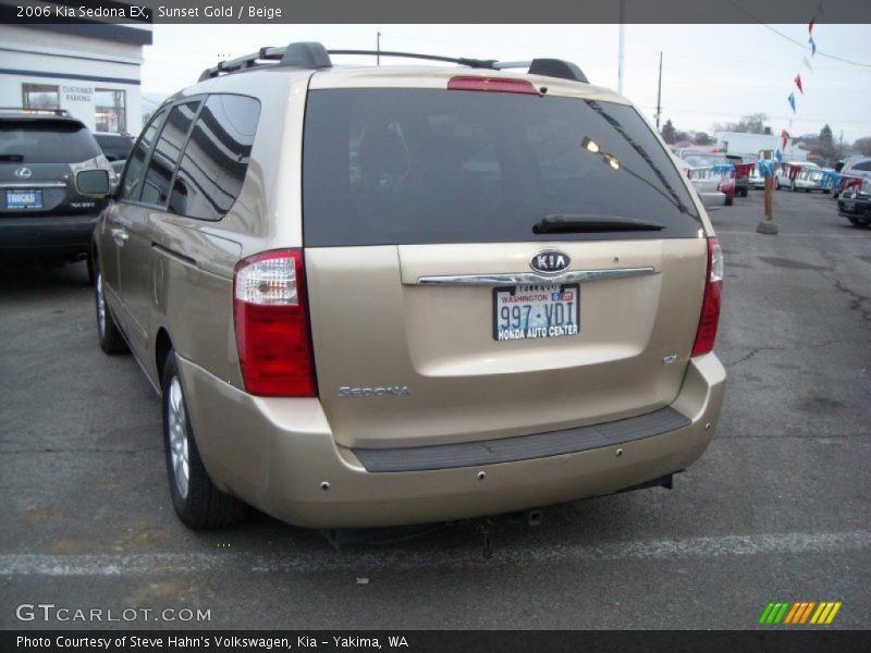 Sunset Gold / Beige 2006 Kia Sedona EX