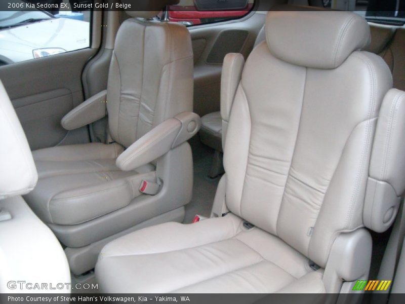 Sunset Gold / Beige 2006 Kia Sedona EX