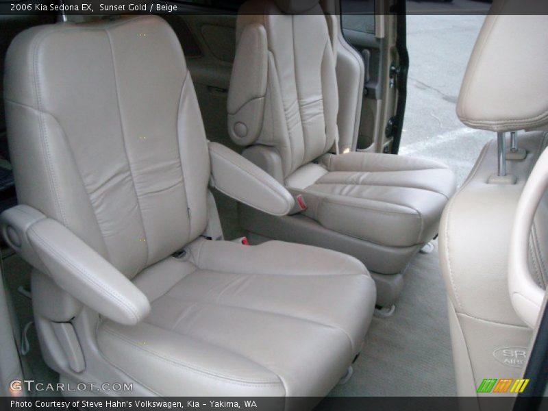 Sunset Gold / Beige 2006 Kia Sedona EX