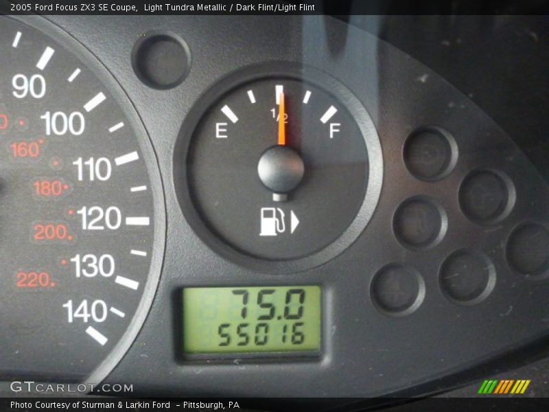 Light Tundra Metallic / Dark Flint/Light Flint 2005 Ford Focus ZX3 SE Coupe