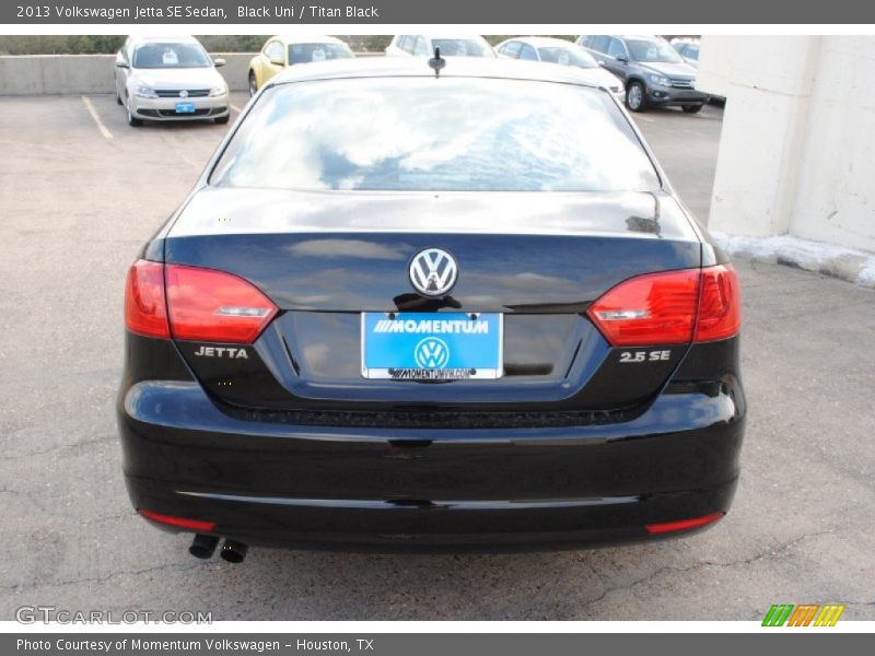 Black Uni / Titan Black 2013 Volkswagen Jetta SE Sedan