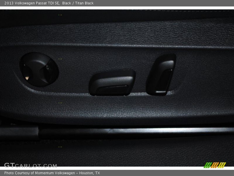 Black / Titan Black 2013 Volkswagen Passat TDI SE