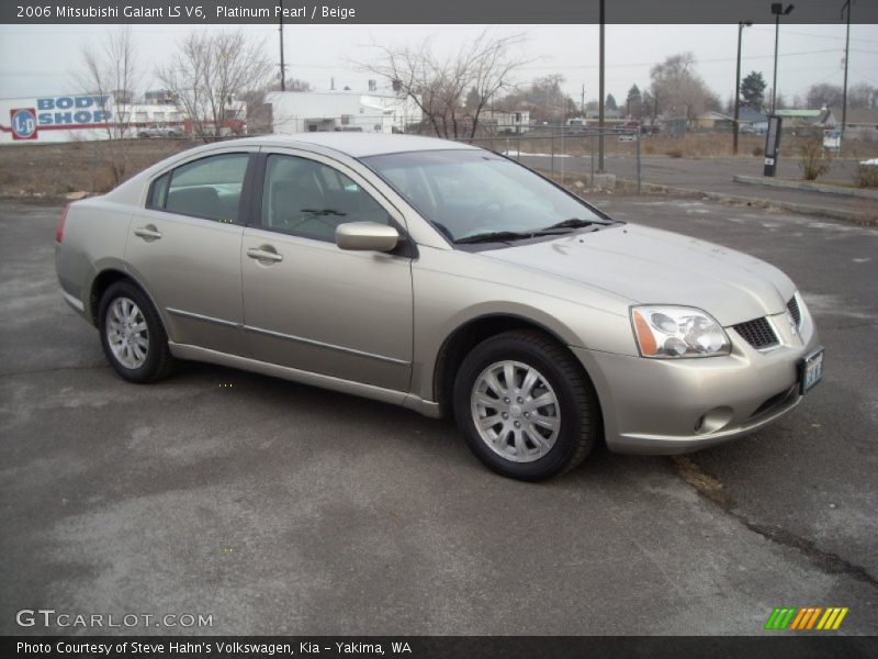 Front 3/4 View of 2006 Galant LS V6