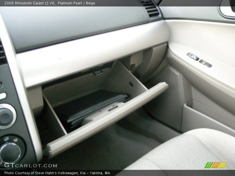 Platinum Pearl / Beige 2006 Mitsubishi Galant LS V6