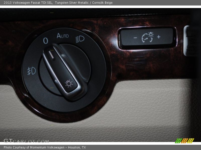 Tungsten Silver Metallic / Cornsilk Beige 2013 Volkswagen Passat TDI SEL