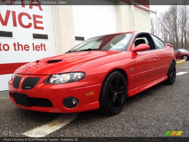 Front 3/4 View of 2006 GTO Coupe