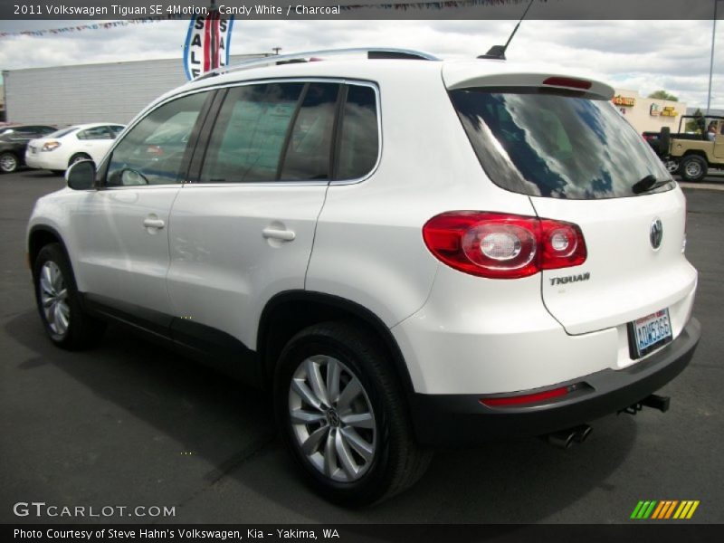 Candy White / Charcoal 2011 Volkswagen Tiguan SE 4Motion