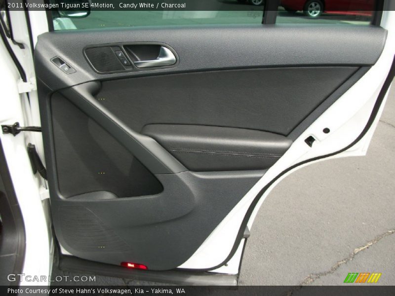 Door Panel of 2011 Tiguan SE 4Motion