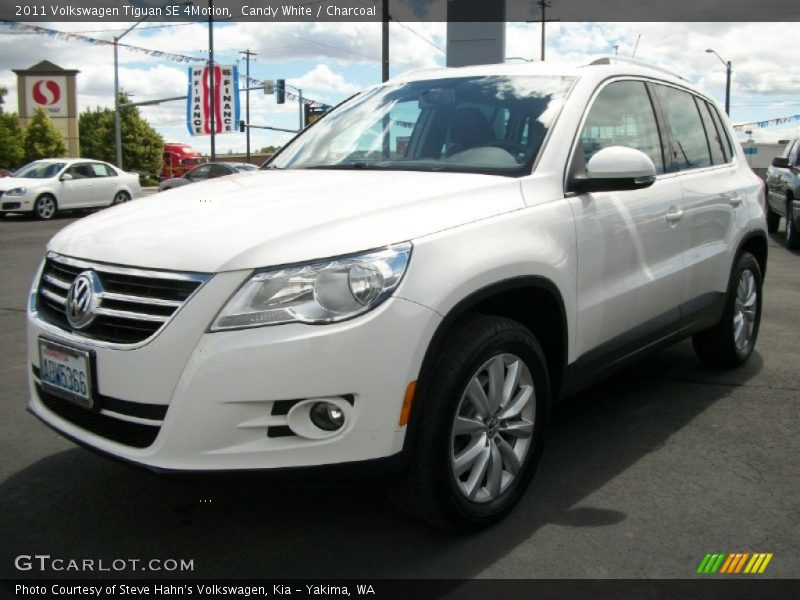 Candy White / Charcoal 2011 Volkswagen Tiguan SE 4Motion