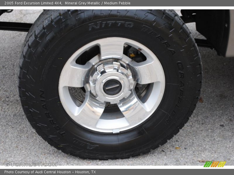  2005 Excursion Limited 4X4 Wheel