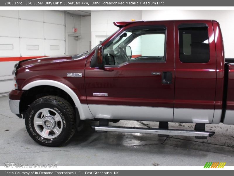 Dark Toreador Red Metallic / Medium Flint 2005 Ford F350 Super Duty Lariat SuperCab 4x4