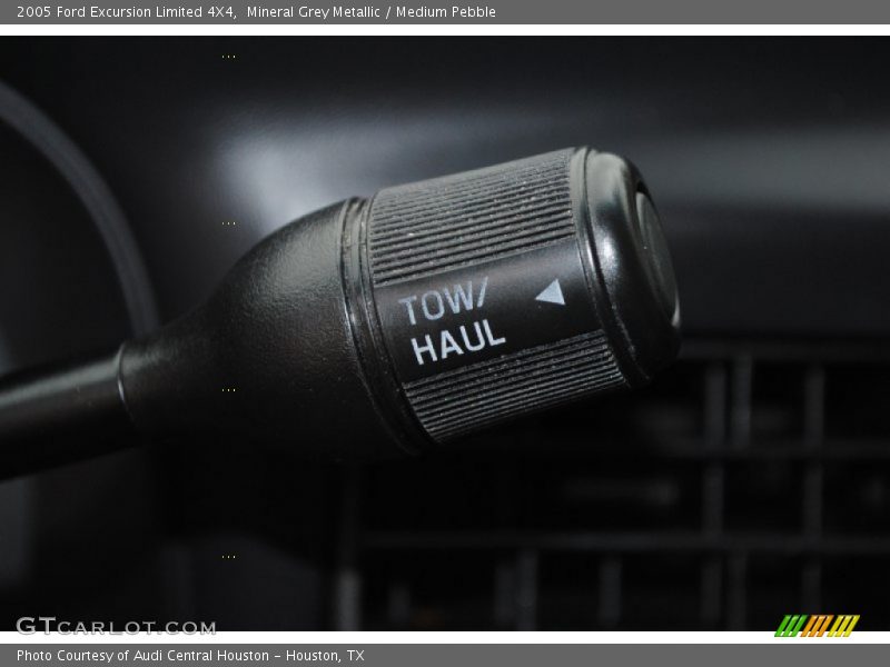  2005 Excursion Limited 4X4 5 Speed Automatic Shifter