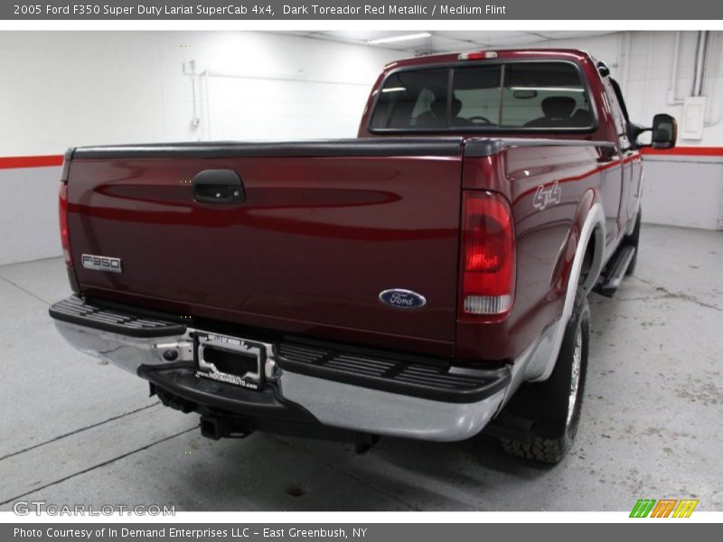 Dark Toreador Red Metallic / Medium Flint 2005 Ford F350 Super Duty Lariat SuperCab 4x4