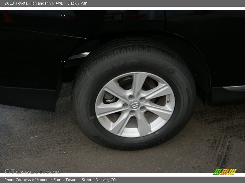 Black / Ash 2013 Toyota Highlander V6 4WD