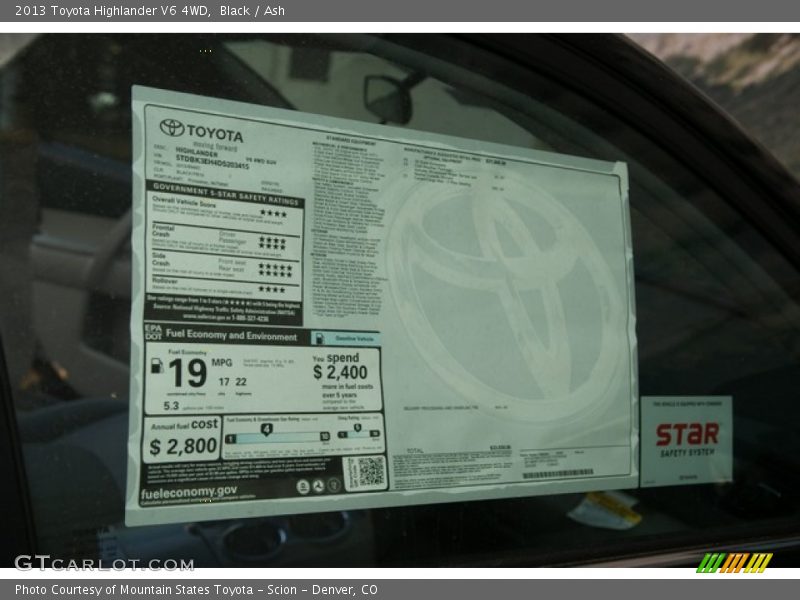 Black / Ash 2013 Toyota Highlander V6 4WD