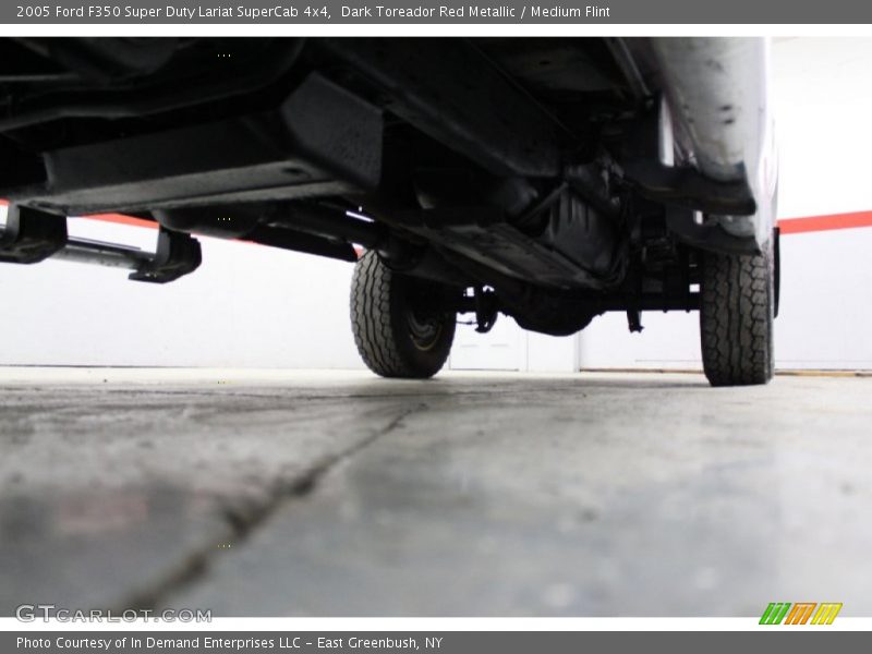 Dark Toreador Red Metallic / Medium Flint 2005 Ford F350 Super Duty Lariat SuperCab 4x4