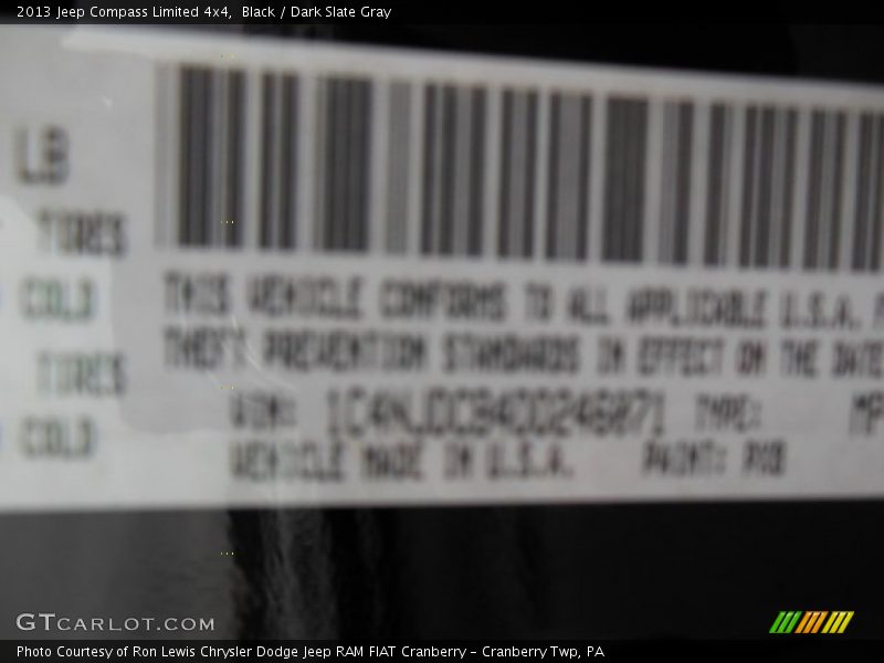 Black / Dark Slate Gray 2013 Jeep Compass Limited 4x4