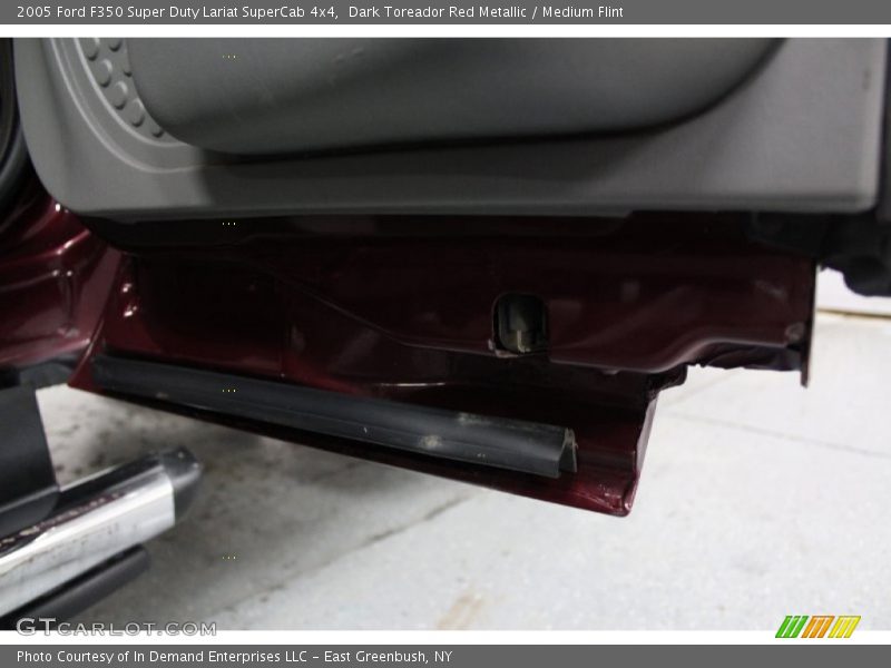 Dark Toreador Red Metallic / Medium Flint 2005 Ford F350 Super Duty Lariat SuperCab 4x4