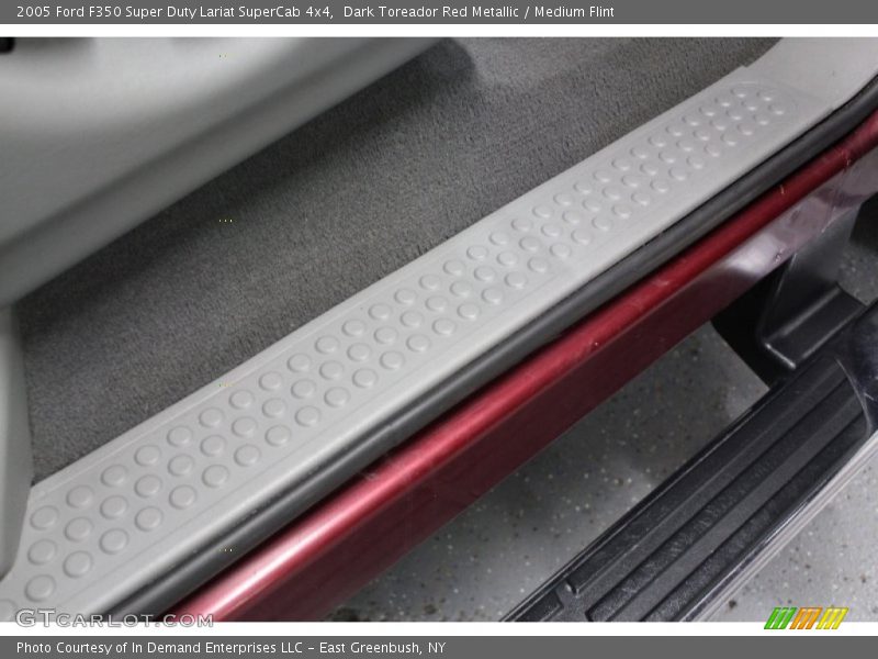 Dark Toreador Red Metallic / Medium Flint 2005 Ford F350 Super Duty Lariat SuperCab 4x4