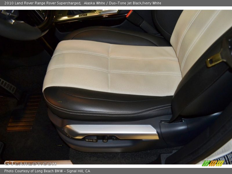 Alaska White / Duo-Tone Jet Black/Ivory White 2010 Land Rover Range Rover Supercharged