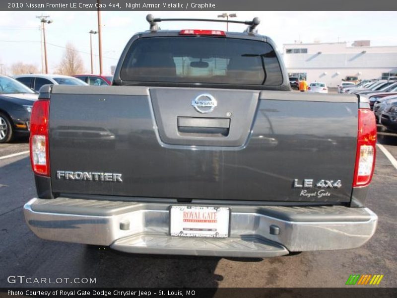 Night Armor Metallic / Graphite 2010 Nissan Frontier LE Crew Cab 4x4