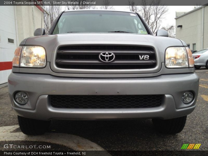 Silver Sky Metallic / Charcoal 2004 Toyota Sequoia SR5 4x4