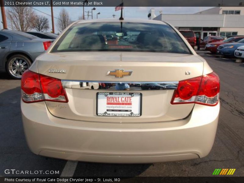 Gold Mist Metallic / Jet Black 2011 Chevrolet Cruze LT
