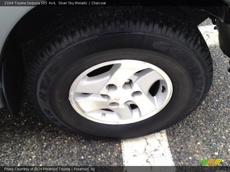 Silver Sky Metallic / Charcoal 2004 Toyota Sequoia SR5 4x4