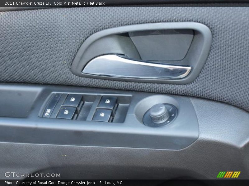 Gold Mist Metallic / Jet Black 2011 Chevrolet Cruze LT