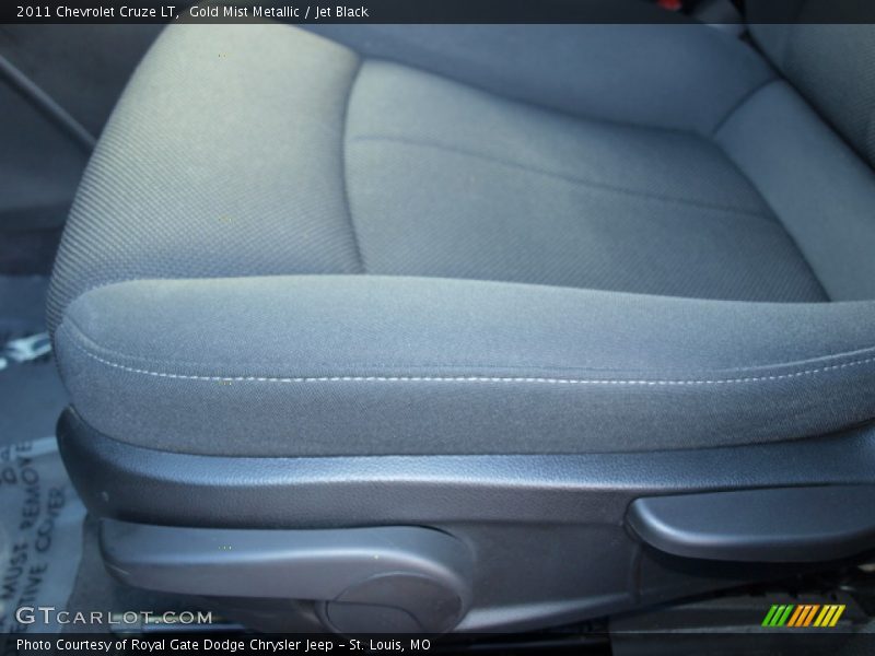 Gold Mist Metallic / Jet Black 2011 Chevrolet Cruze LT
