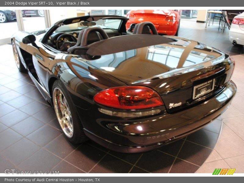 Viper Black / Black 2004 Dodge Viper SRT-10