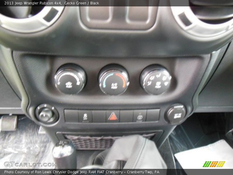 Gecko Green / Black 2013 Jeep Wrangler Rubicon 4x4