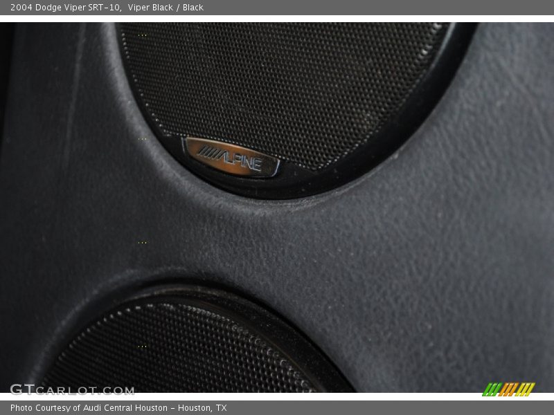 Viper Black / Black 2004 Dodge Viper SRT-10