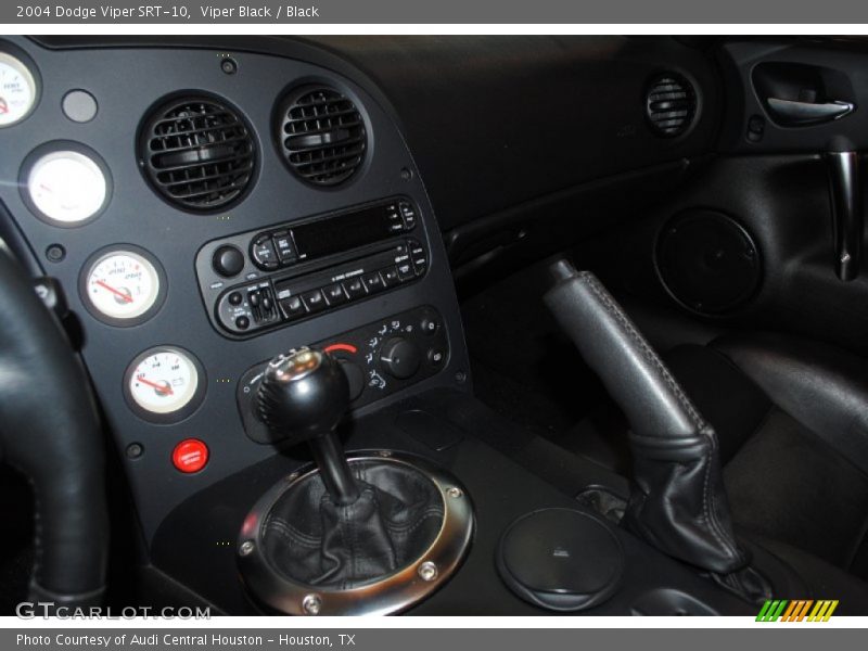 Viper Black / Black 2004 Dodge Viper SRT-10