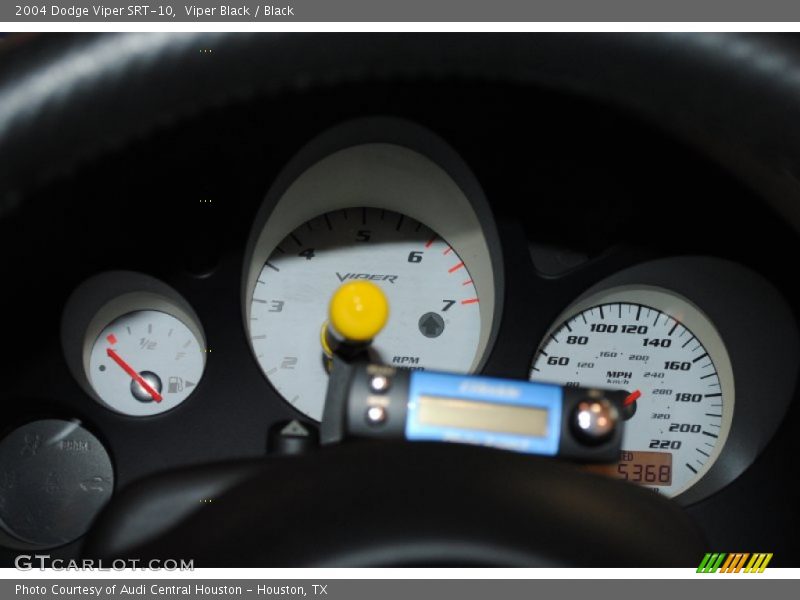 Viper Black / Black 2004 Dodge Viper SRT-10