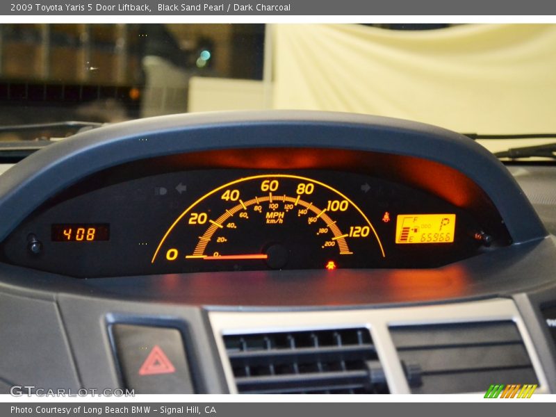Black Sand Pearl / Dark Charcoal 2009 Toyota Yaris 5 Door Liftback