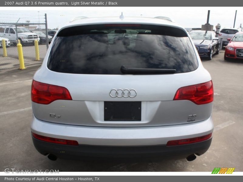 Light Silver Metallic / Black 2007 Audi Q7 3.6 Premium quattro