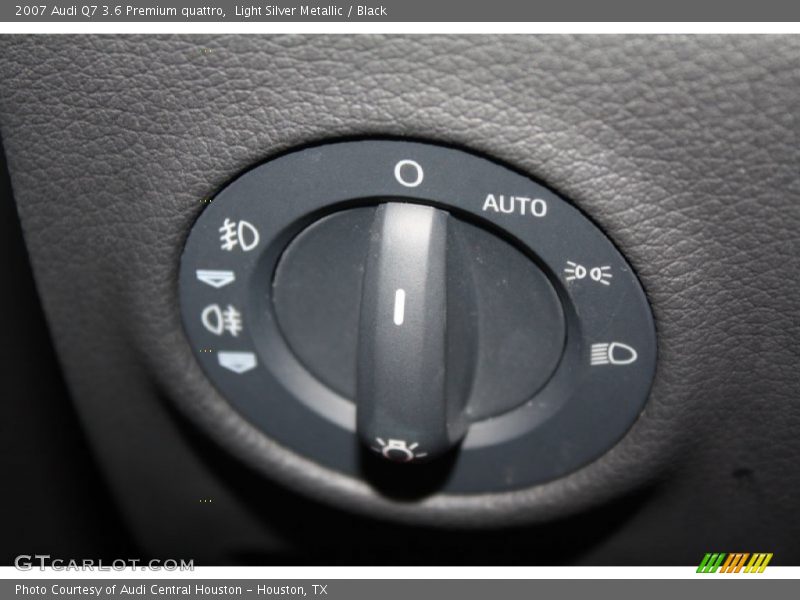 Light Silver Metallic / Black 2007 Audi Q7 3.6 Premium quattro
