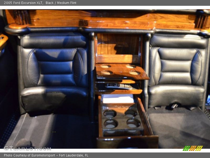 Black / Medium Flint 2005 Ford Excursion XLT
