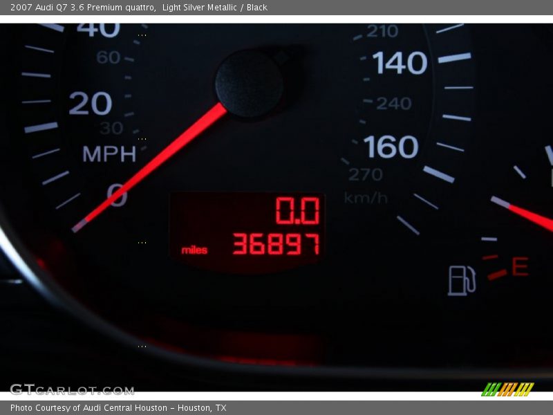 Light Silver Metallic / Black 2007 Audi Q7 3.6 Premium quattro