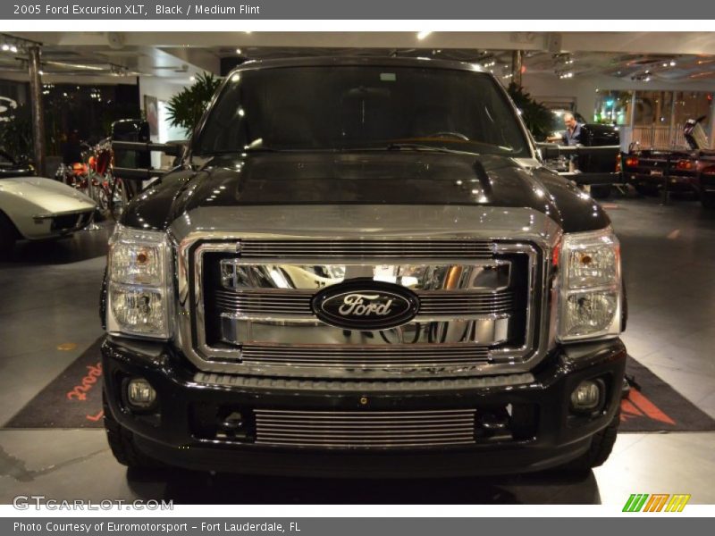 Black / Medium Flint 2005 Ford Excursion XLT