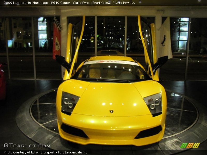 Giallo Evros (Pearl Yellow) / Nero Perseus 2009 Lamborghini Murcielago LP640 Coupe