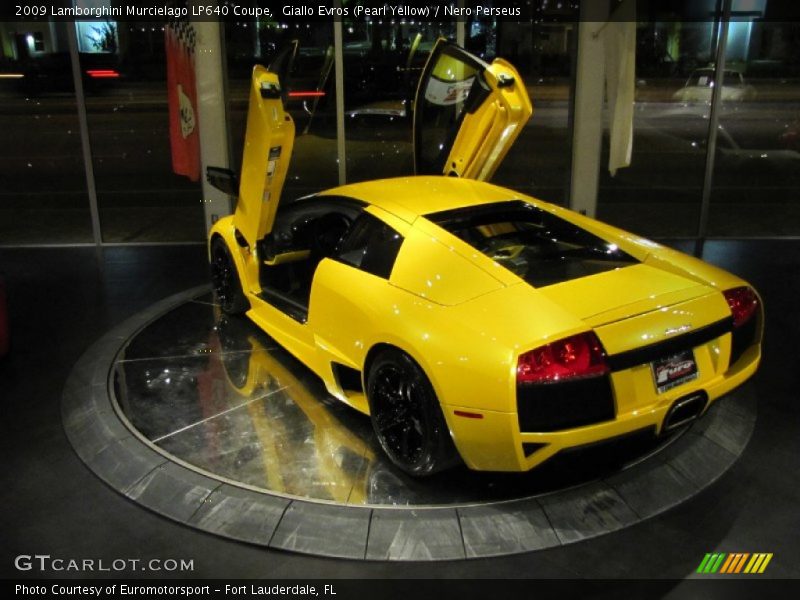 Giallo Evros (Pearl Yellow) / Nero Perseus 2009 Lamborghini Murcielago LP640 Coupe