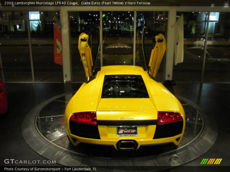 Giallo Evros (Pearl Yellow) / Nero Perseus 2009 Lamborghini Murcielago LP640 Coupe
