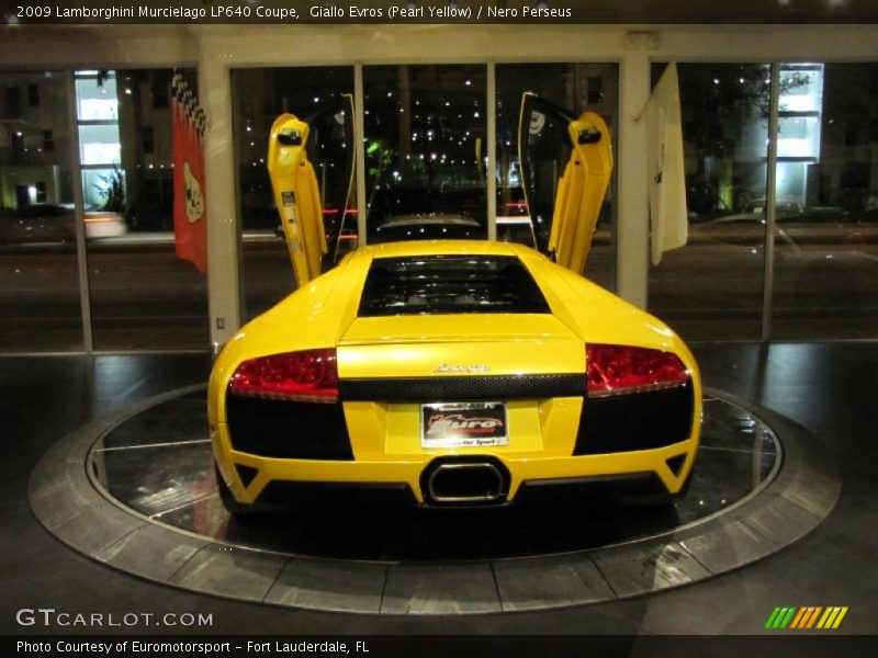 Giallo Evros (Pearl Yellow) / Nero Perseus 2009 Lamborghini Murcielago LP640 Coupe
