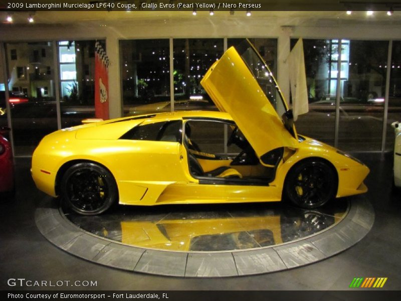 Giallo Evros (Pearl Yellow) / Nero Perseus 2009 Lamborghini Murcielago LP640 Coupe