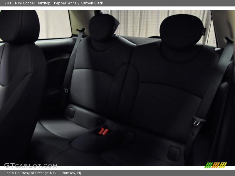 Pepper White / Carbon Black 2013 Mini Cooper Hardtop