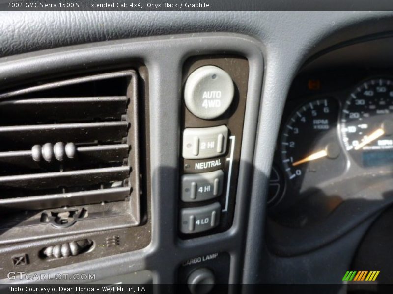 Onyx Black / Graphite 2002 GMC Sierra 1500 SLE Extended Cab 4x4