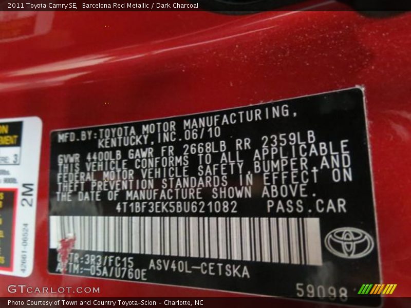 Barcelona Red Metallic / Dark Charcoal 2011 Toyota Camry SE