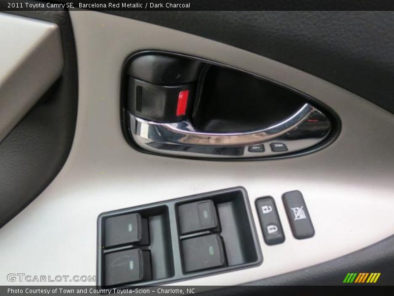 Barcelona Red Metallic / Dark Charcoal 2011 Toyota Camry SE
